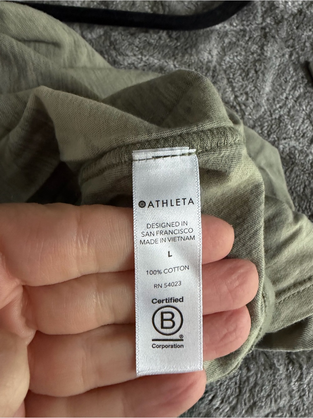 Athleta Organic Cotton Camo Tee Shirt Green Short Sleeve Size Large - Picture 5 of 5